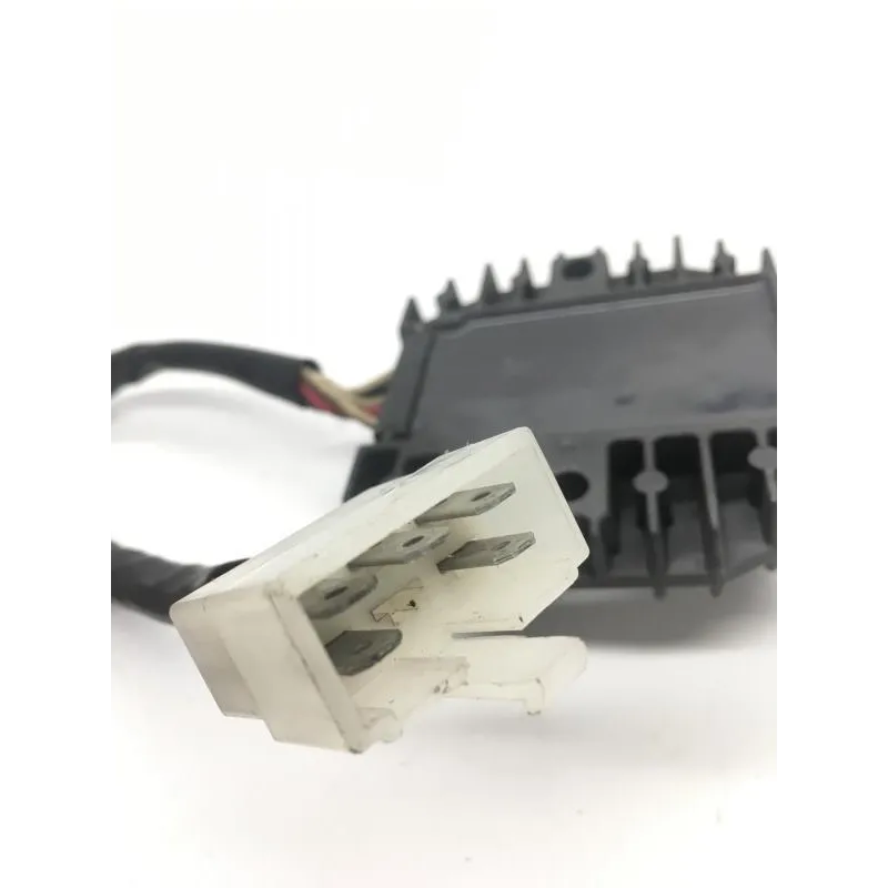 Regulateur charge batterie YAMAHA FZS 600 1998-2001 FAZER