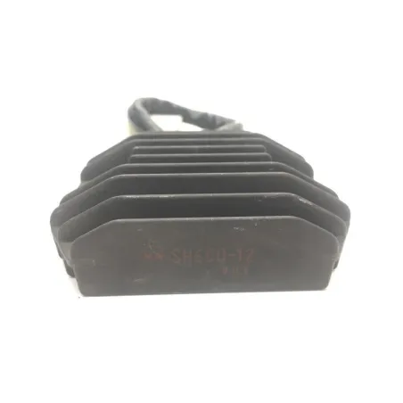 Regulateur charge batterie YAMAHA FZS 600 1998-2001 FAZER