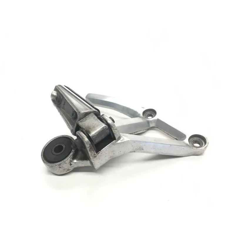 Platine et repose pieds arriere droit YAMAHA FZS 600 1998-2001 FAZER