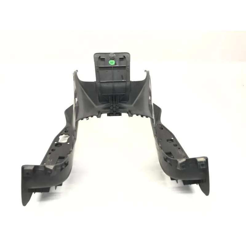 Cache carenage centrale marche pieds plancher YAMAHA YPR 125 2010-2013 XMAX