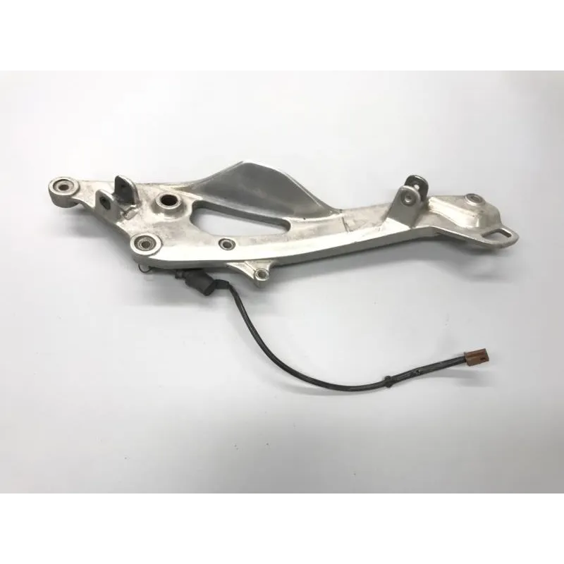 Platine arriere droite YAMAHA TDM 900 2002-2005