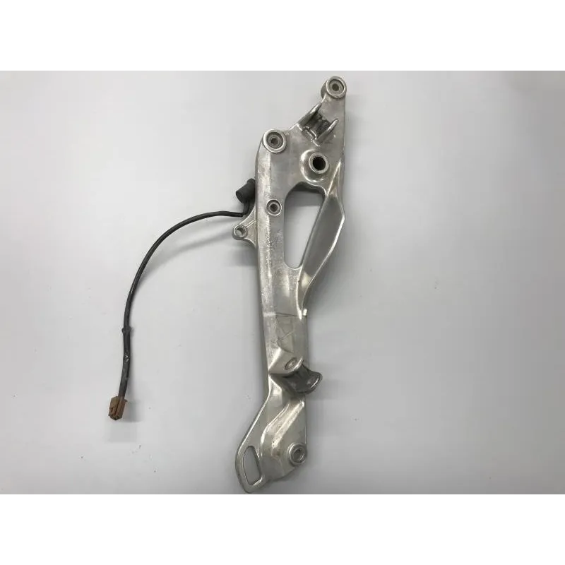 Platine arriere droite YAMAHA TDM 900 2002-2005