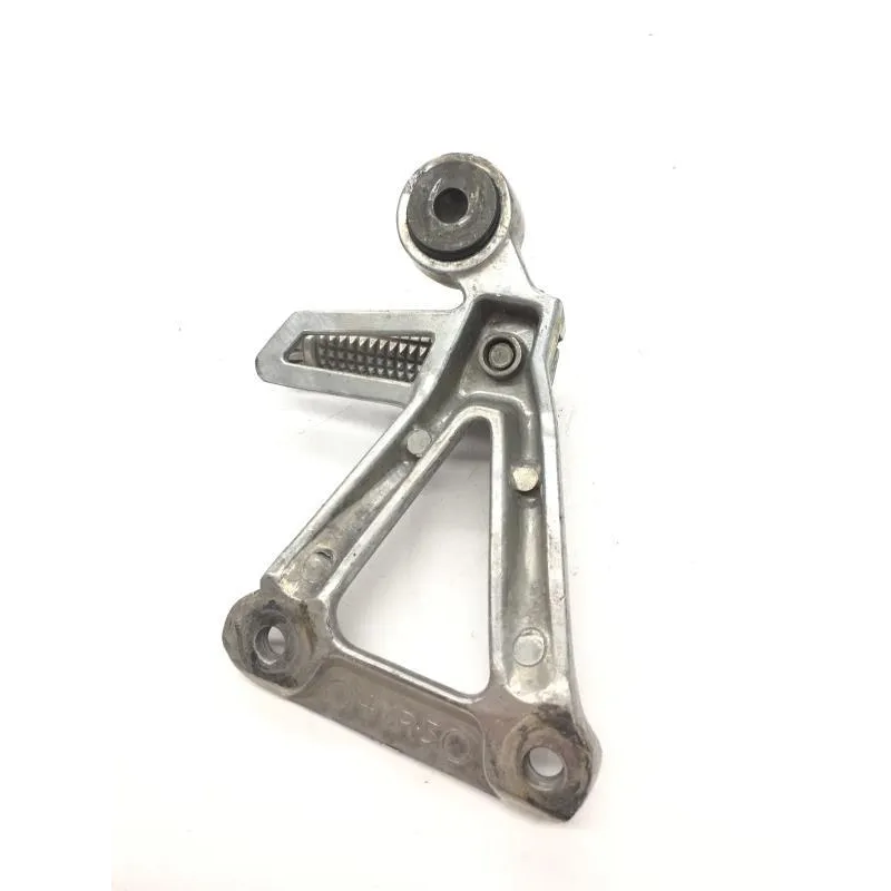 Platine et repose pieds arriere droit YAMAHA FZS 600 2002-2003 FAZER