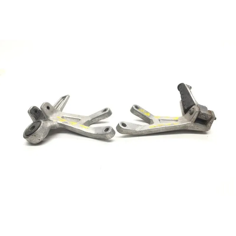 Platine arriere droite gauche YAMAHA FZR 1000 1987-1988 GENESIS