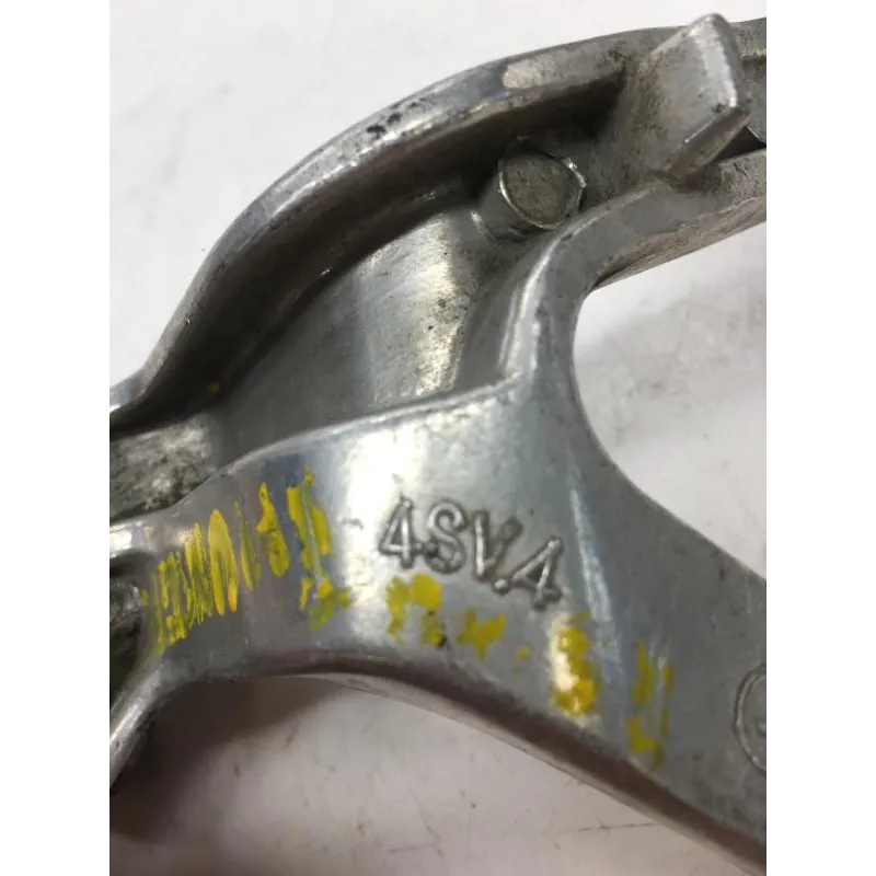 Platine et repose pieds arriere gauche YAMAHA YZF 1000 R 1996-2001 THUNDERACE