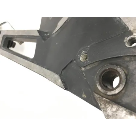 Platine et repose pieds arriere droit KAWASAKI GPZ 1000 RX 1986-1988