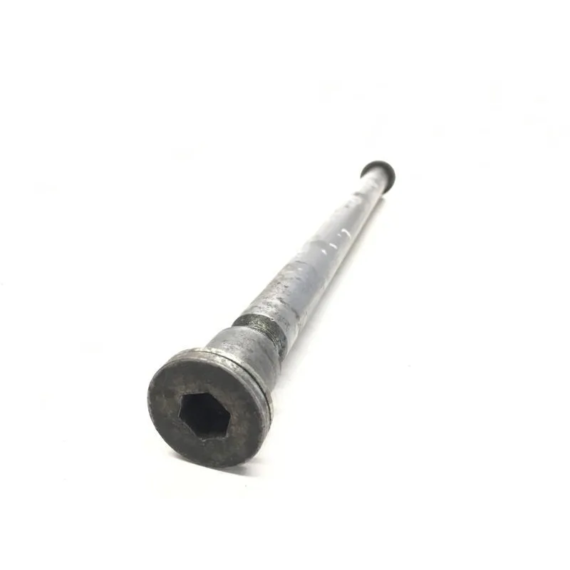 Axe de roue arriere KAWASAKI GPZ 1000 RX 1986-1988