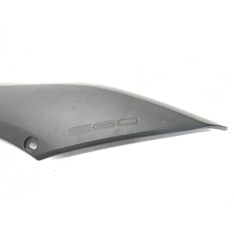Cache carenage sous selle gauche YAMAHA XP 560 2020-2021 TMAX