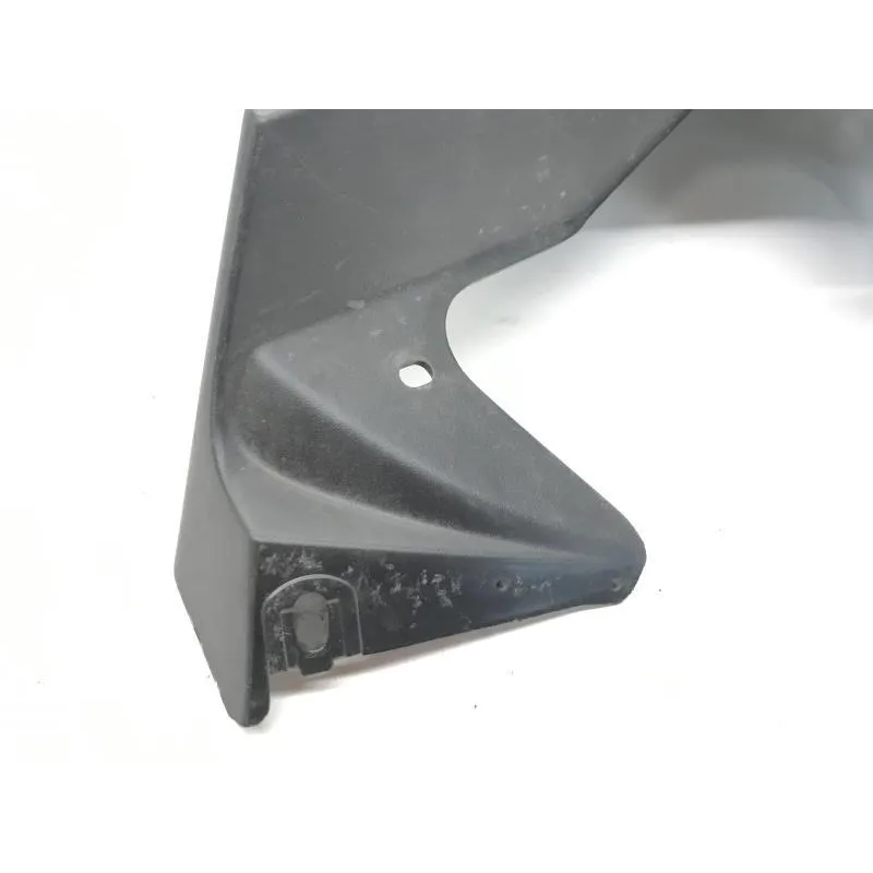 Cache carenage centrale sabot YAMAHA GPD 125 2015-2016 NMAX