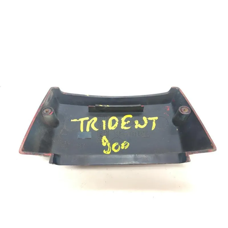 Cache jonction coque arriere TRIUMPH TRIDENT 900 1993-1996