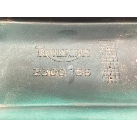 Cache jonction coque arriere TRIUMPH TROPHY 900 1992-1995