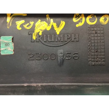 Cache jonction coque arriere TRIUMPH TROPHY 900 1992-1995