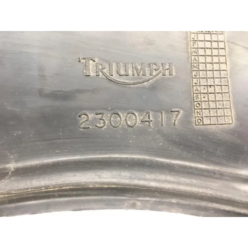 Cache lateral droit TRIUMPH TROPHY 1200 1996-2003