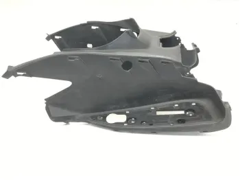 Cache carenage centrale marche pieds plancher YAMAHA YPR 125 2010-2013 XMAX