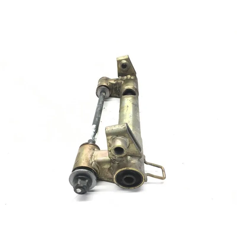 Support moteur SUZUKI AN 400 2003-2006 BURGMAN