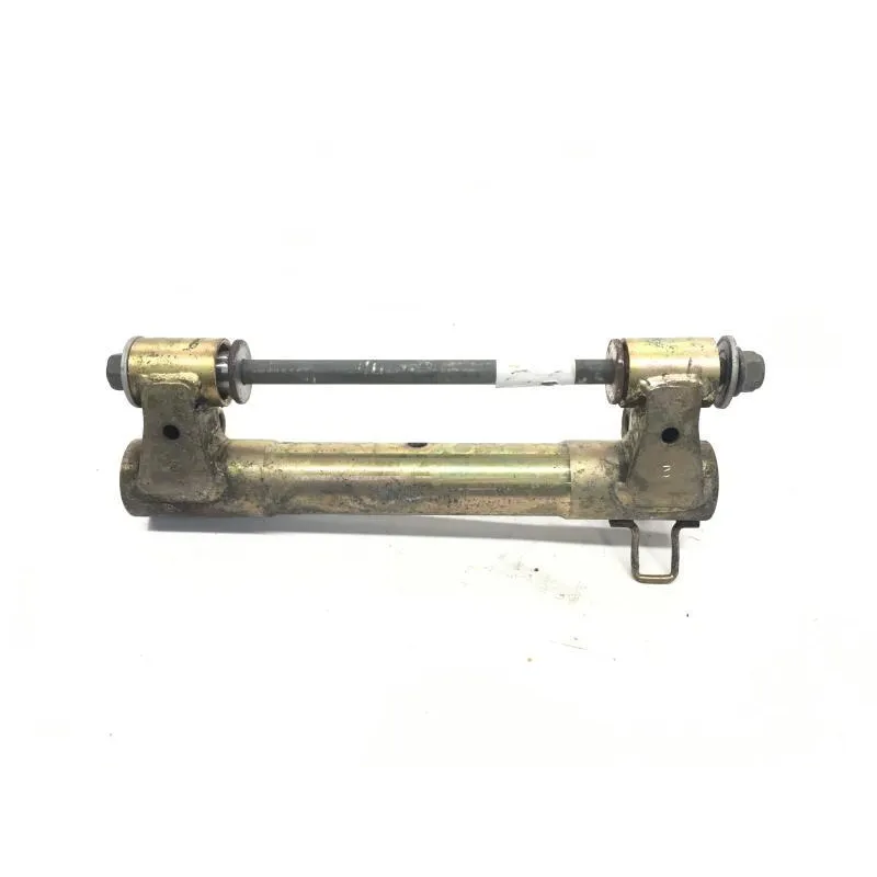 Support moteur SUZUKI AN 400 2003-2006 BURGMAN