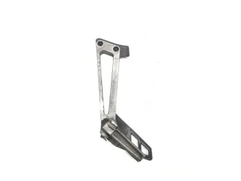 Platine et repose pieds arriere gauche KAWASAKI KLR 600 1991-1994