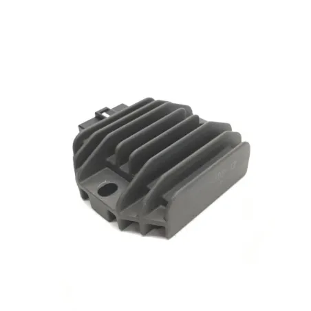 Regulateur charge batterie PIAGGIO VESPA 125 2006-2007 GRANTURISMO