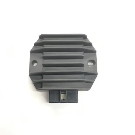 Regulateur charge batterie PIAGGIO VESPA 125 2006-2007 GRANTURISMO