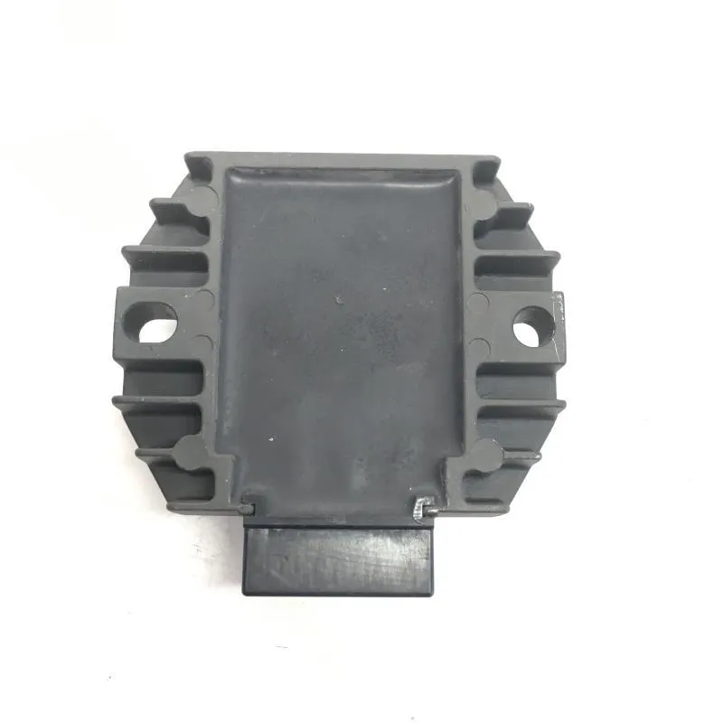 Regulateur charge batterie PIAGGIO VESPA 125 2006-2007 GRANTURISMO