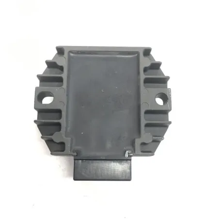 Regulateur charge batterie PIAGGIO VESPA 125 2006-2007 GRANTURISMO