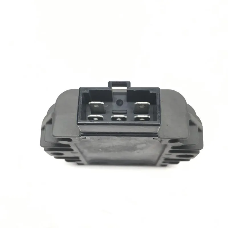 Regulateur charge batterie PIAGGIO VESPA 125 2006-2007 GRANTURISMO