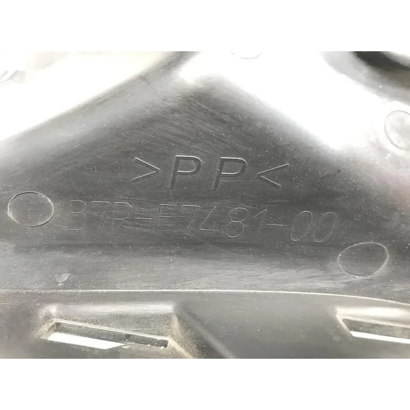 Plancher marche pied YAMAHA YPR 125 2010-2013 XMAX