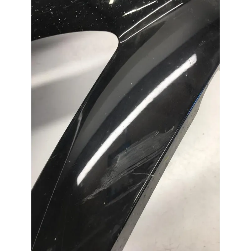 Cache flanc de carenage droit TRIUMPH DAYTONA 675 2008-2010 SE