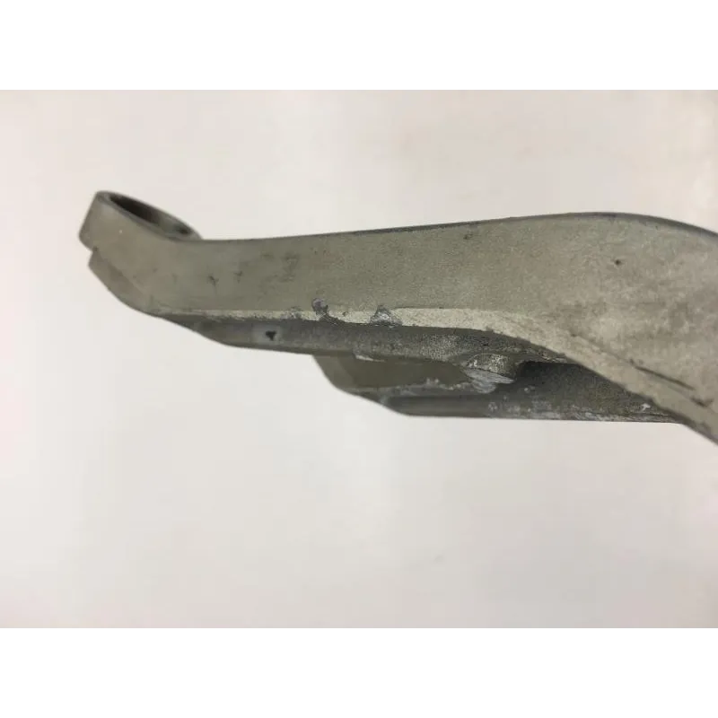 Platine et repose pieds arriere gauche KAWASAKI ZX9 R 900 1998-1999 NINJA