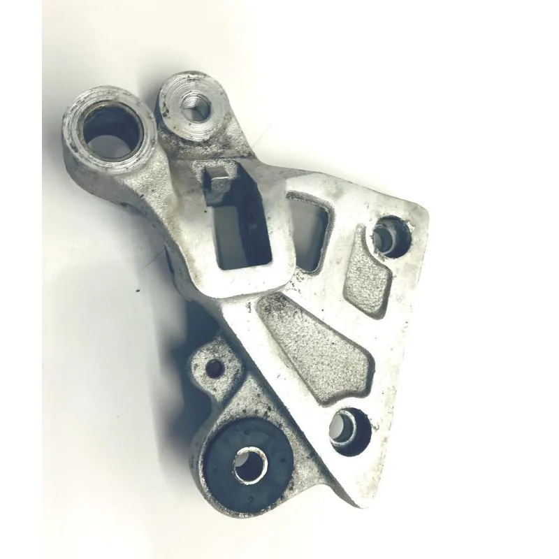 Platine avant droite SUZUKI RG 500 1985-1987