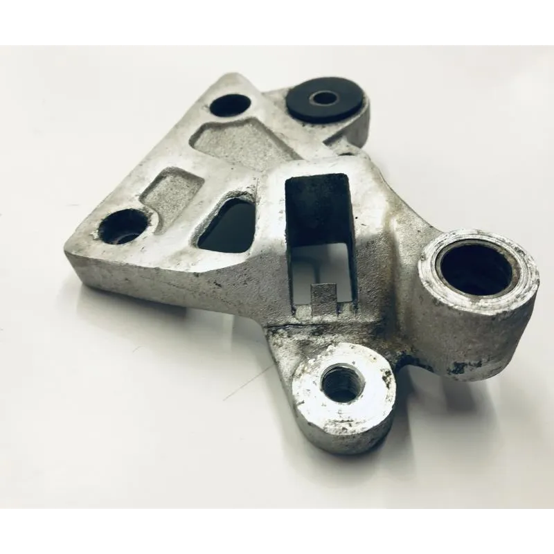 Platine avant droite SUZUKI RG 500 1985-1987