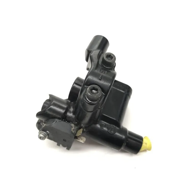 Maitre cylindre frein arriere YAMAHA GPD 125 2015-2019 NMAX