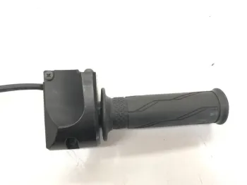 Commodo droit YAMAHA GPD 125 2015-2019 NMAX