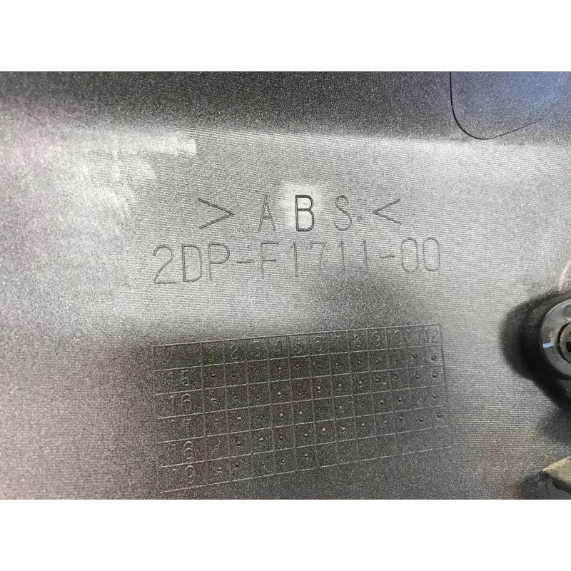 Cache carenage coque arriere gauche YAMAHA GPD 125 2015-2019 NMAX