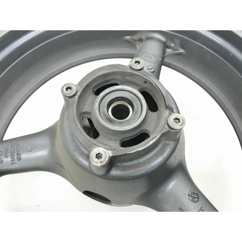 Jante arriere KAWASAKI ZR7 750 1999-2003