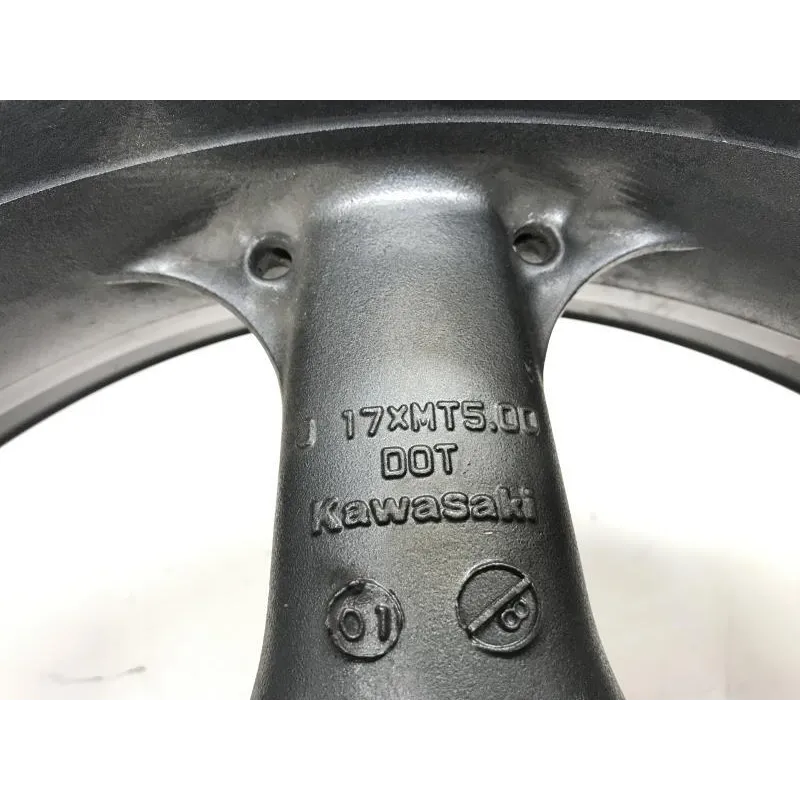 Jante arriere KAWASAKI ZR7 750 1999-2003