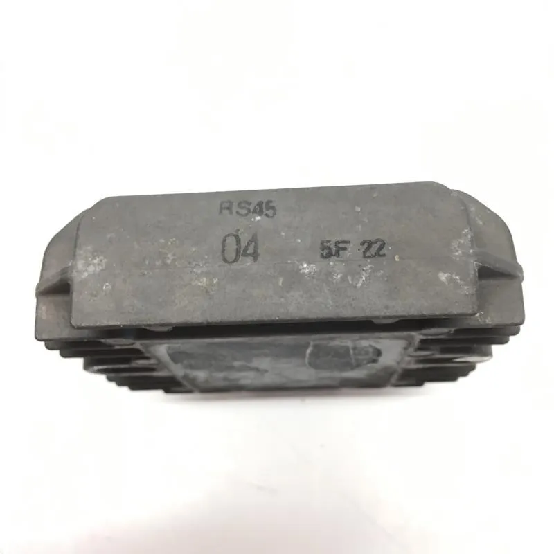 Regulateur charge batterie SUZUKI AN 400 2003-2006 BURGMAN