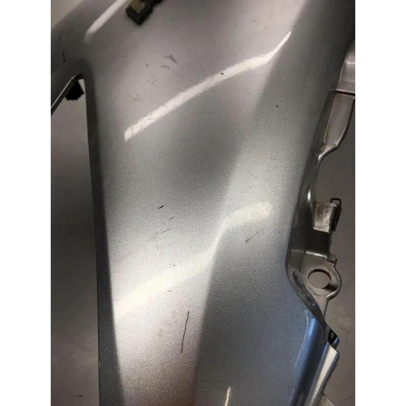 Cache carenage coque arriere gauche SUZUKI AN 400 1999-2002 BURGMAN