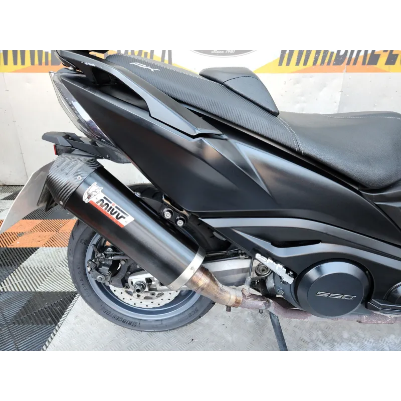 KYMCO AK 550