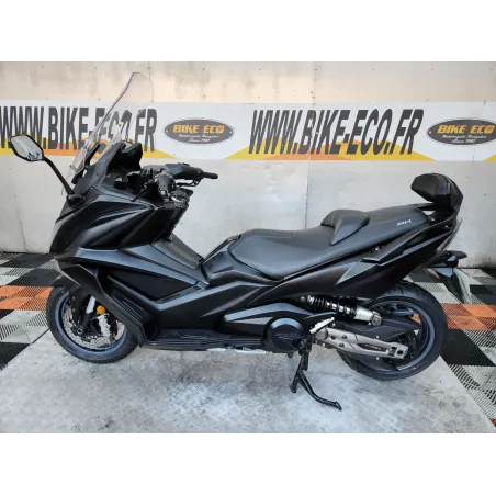 KYMCO AK 550