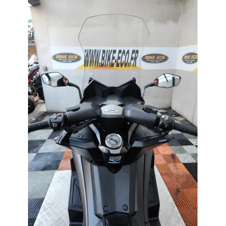 KYMCO AK 550