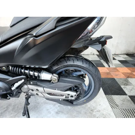 KYMCO AK 550