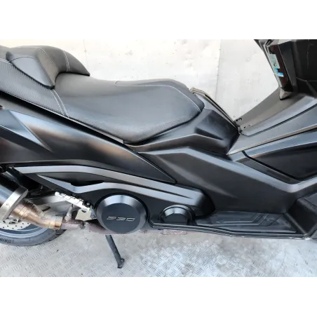 KYMCO AK 550