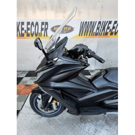 KYMCO AK 550