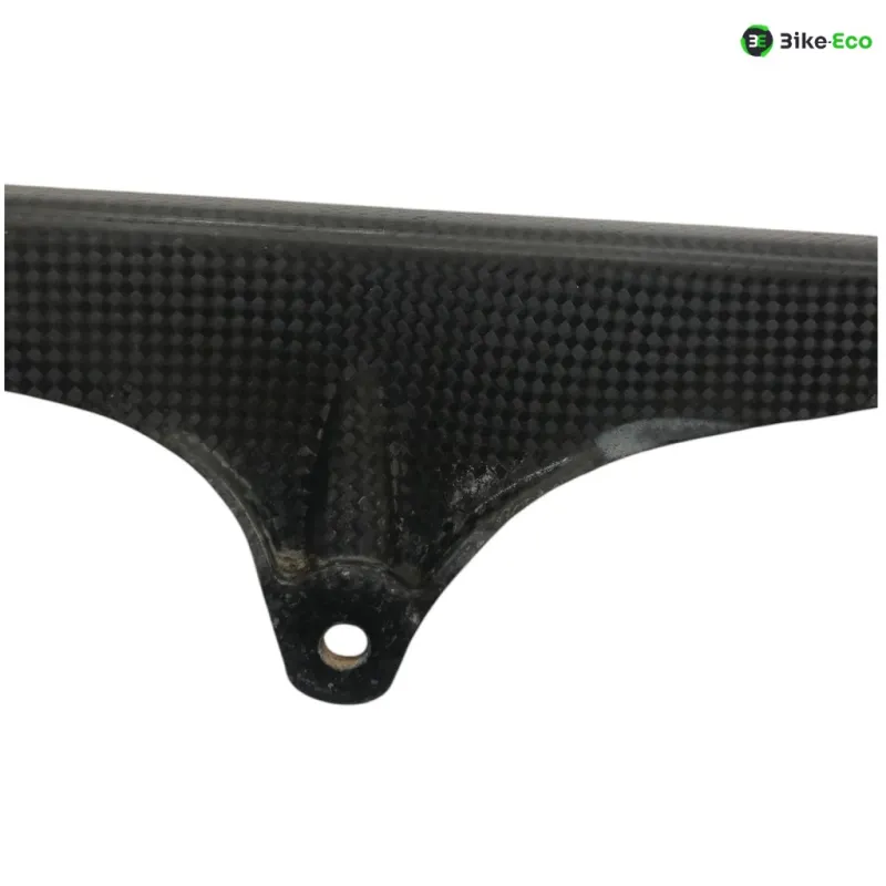 Cache chaine TRIUMPH STREET TRIPLE R 675 2009-2011