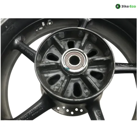 Jante arriere TRIUMPH STREET TRIPLE R 675 2009-2011