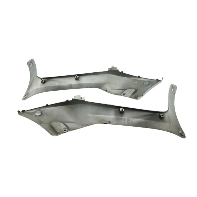 Habillage de cadre droit YAMAHA VP 125 XCITY 2008 - 2011