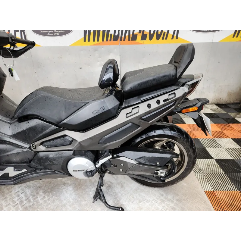 KYMCO CV3 550