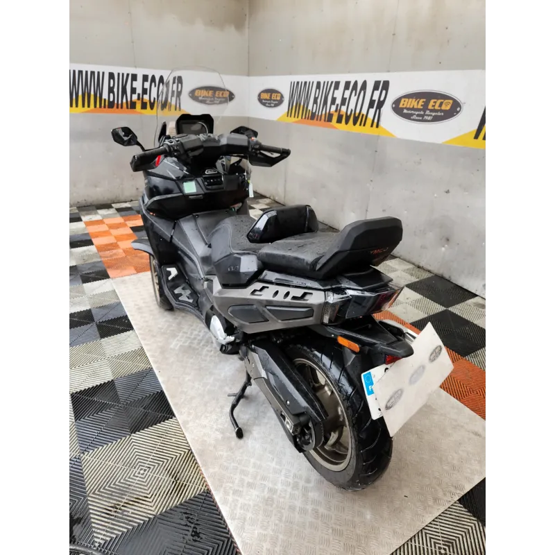 KYMCO CV3 550