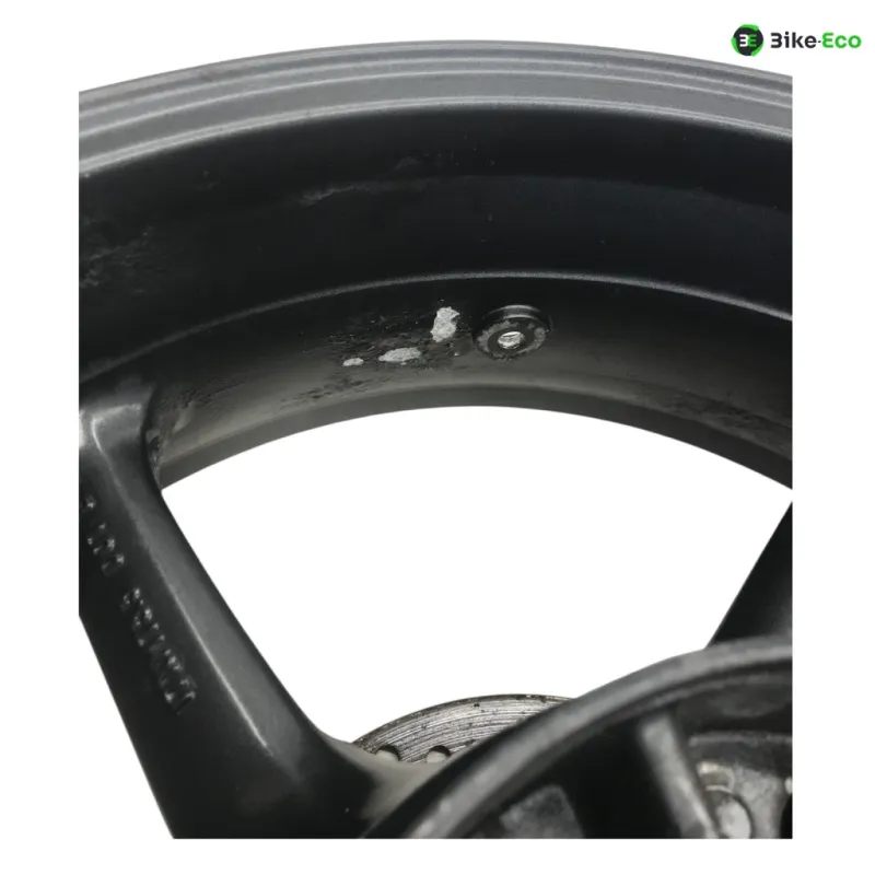 Jante arriere TRIUMPH STREET TRIPLE R 675 2009-2011